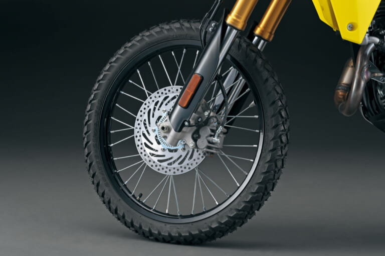 スズキ|DR-Z4S|待望のスズキ新型「DR-Z4S」「DR-Z4SM」登場! 軽量ハイパワーの400ccトレール/モタードがグローバル復活