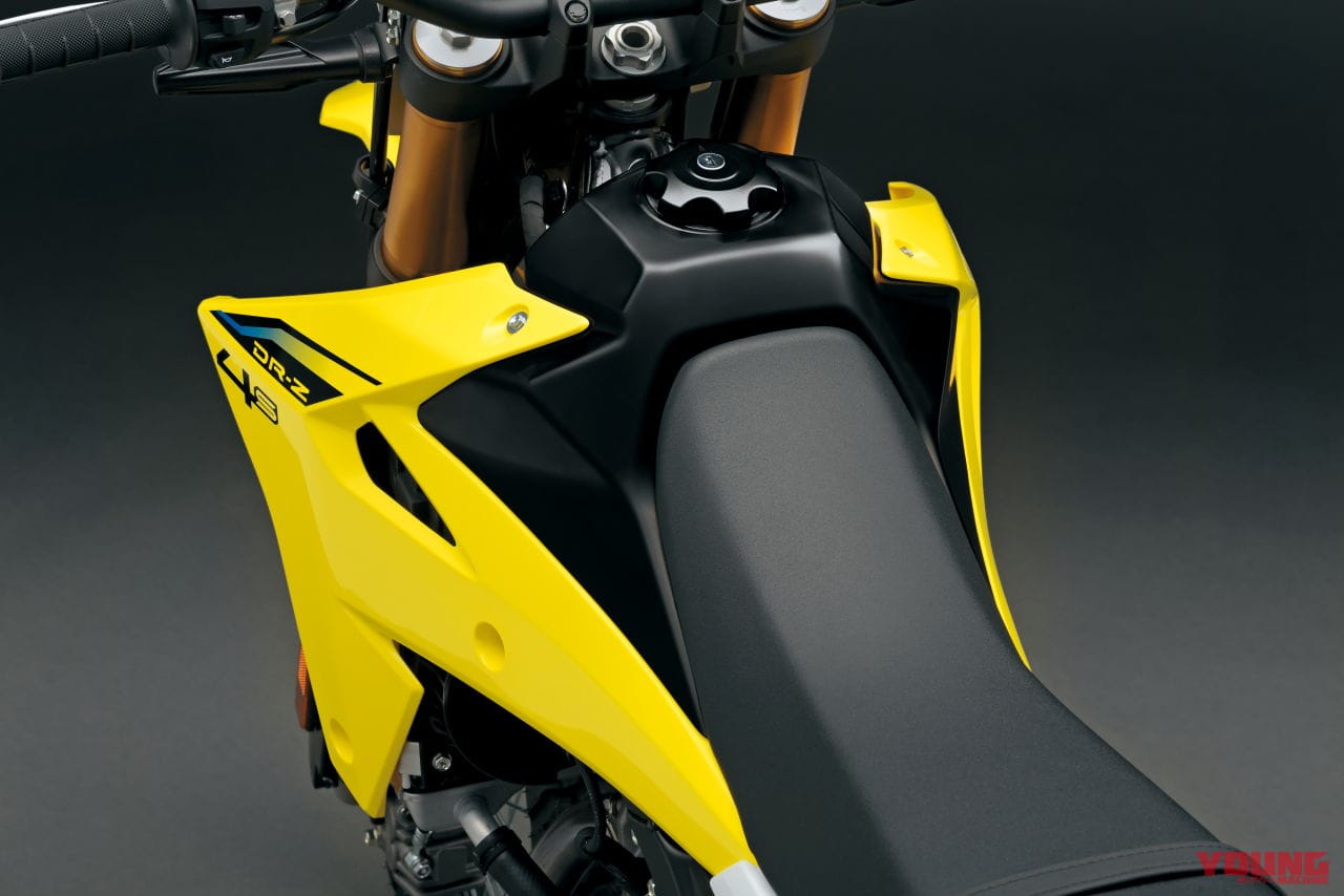 スズキ|DR-Z4S|待望のスズキ新型「DR-Z4S」「DR-Z4SM」登場! 軽量ハイパワーの400ccトレール/モタードがグローバル復活