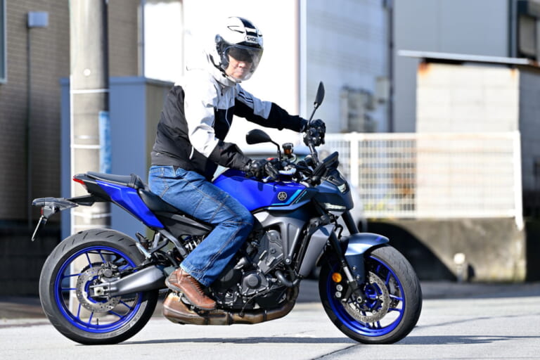 ヤマハ|MT-09 Y-AMT|【5番勝負】ホンダEクラッチ vs ヤマハY-AMTを比較試乗! 制御が巧みなのは? 乗っていて楽なのはどっち?【インプレ】