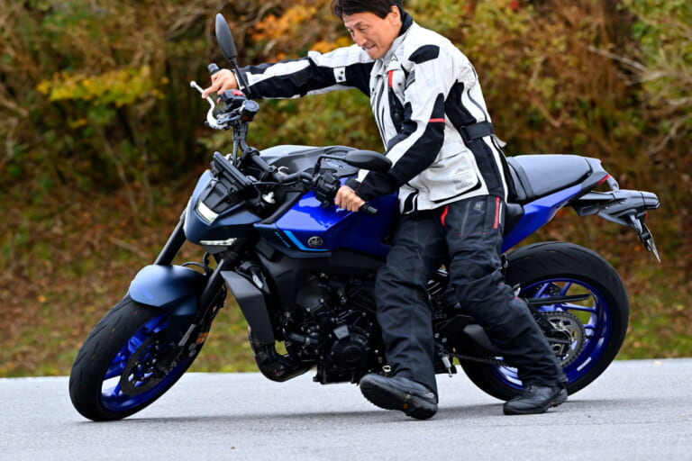 ヤマハ|MT-09 Y-AMT|【5番勝負】ホンダEクラッチ vs ヤマハY-AMTを比較試乗! 制御が巧みなのは? 乗っていて楽なのはどっち?【インプレ】