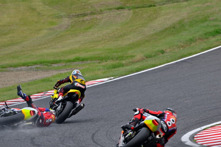 DUNLOP Racing Team with YAHAGI|長島哲太|苦しい顔をしても笑顔でも、開発の進み方は変わらないから──ファインダー越しに見た長島哲太×ダンロップの挑戦