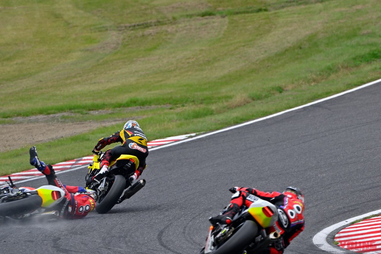 DUNLOP Racing Team with YAHAGI|長島哲太|苦しい顔をしても笑顔でも、開発の進み方は変わらないから──ファインダー越しに見た長島哲太×ダンロップの挑戦