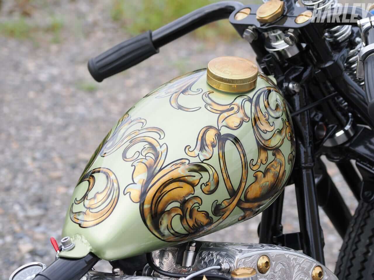 写真] EndoJidosha_RigidBobber_ShovelHead_01 │ 「彫金＆塗装