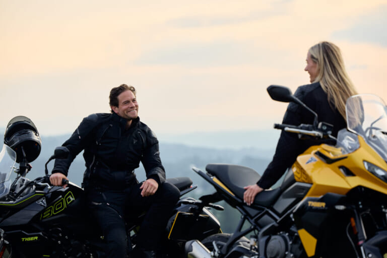 新エンジン搭載! トラのミドルアドベンチャーTigerSport800に’25モデルが登場