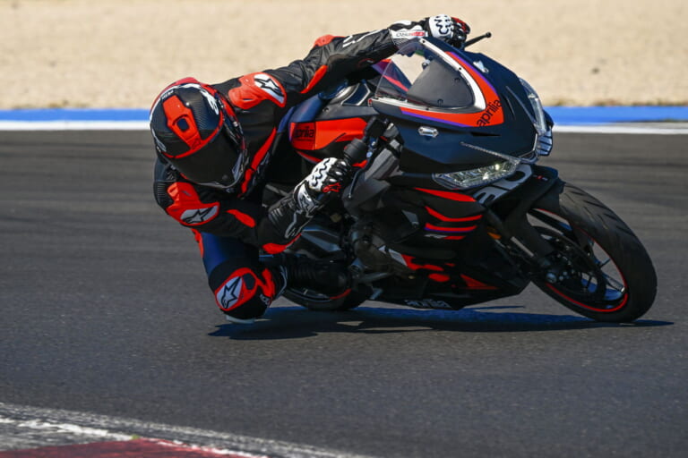 アプリリア|RS457|アプリリアRS457〈いま国内で買える新型バイクカタログ|大型二輪(750-401cc)〉