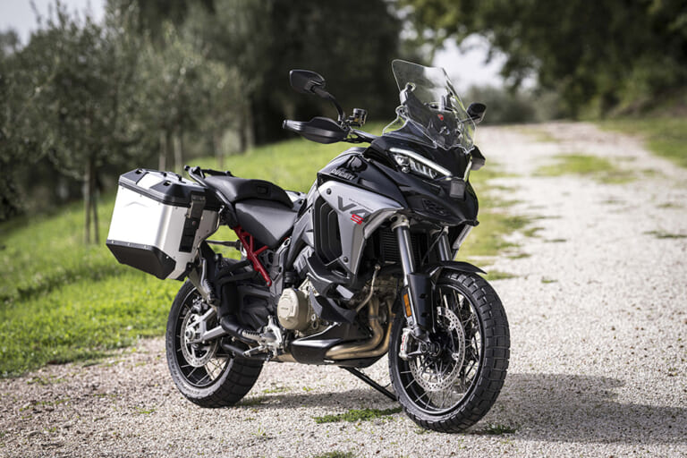 DUCATI Multistrada V4