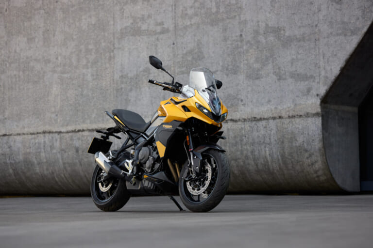 Triumph Tiger Sport 800|新エンジン搭載! トラのミドルアドベンチャーTigerSport800に’25モデルが登場