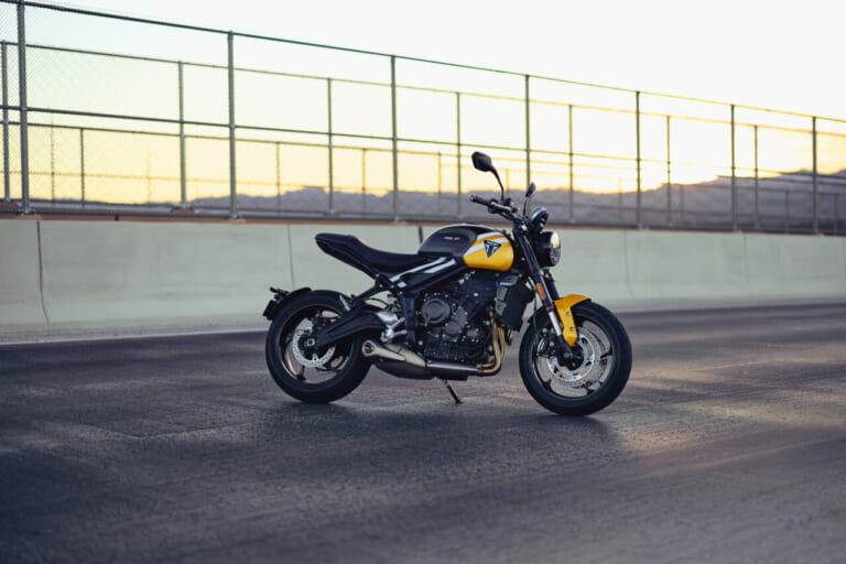 Triumph TRIDENT 660|お値段据え置き! ’25トライアンフ トライデント660が4色展開で登場