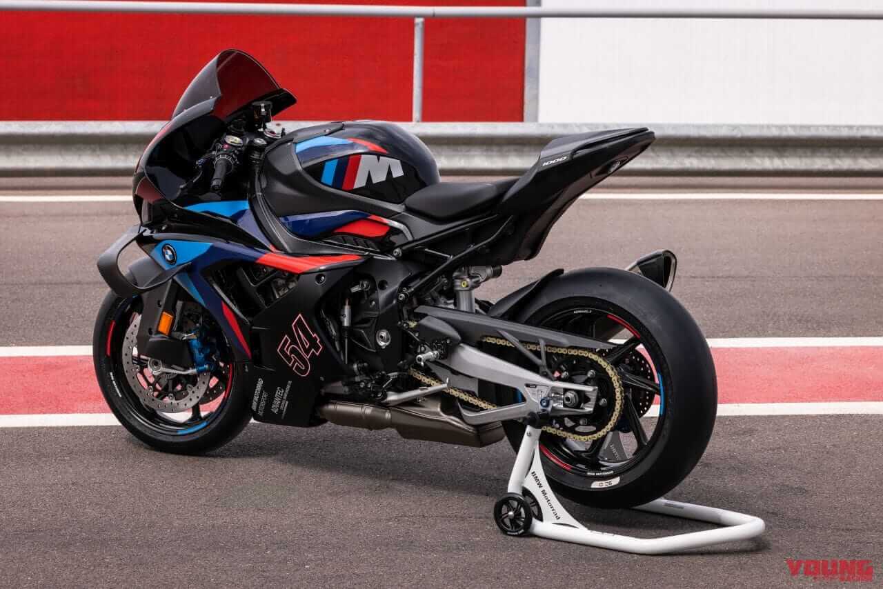 BMW Motorrad M1000RR|BMWの2025フラッグシップスーパースポーツがEICMAで公開【ユーロ5+対応/電子制御デバイス熟成!】