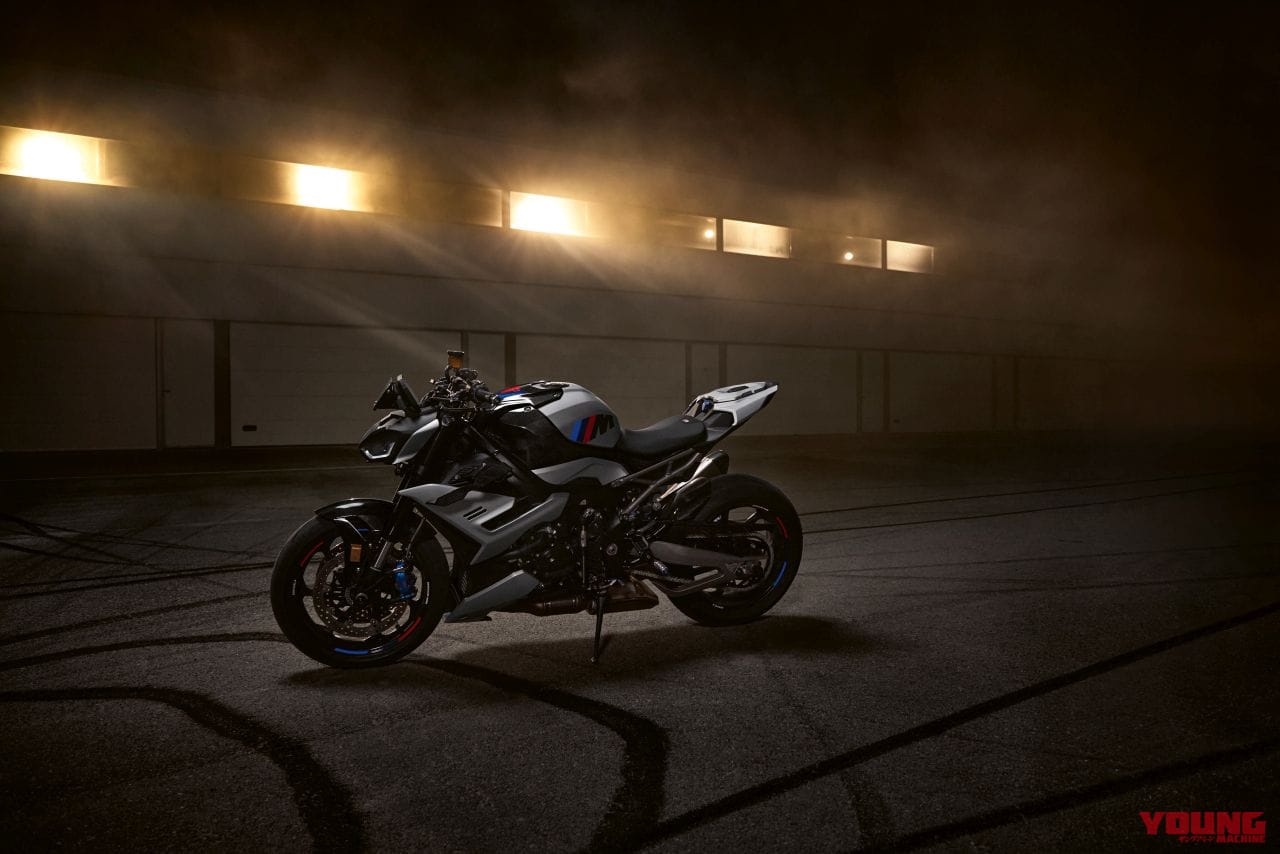 BMW Motorrad M1000R|BMWのハイスペックロードスター! 2025新型S1000R/M1000Rがミラノショーで発表