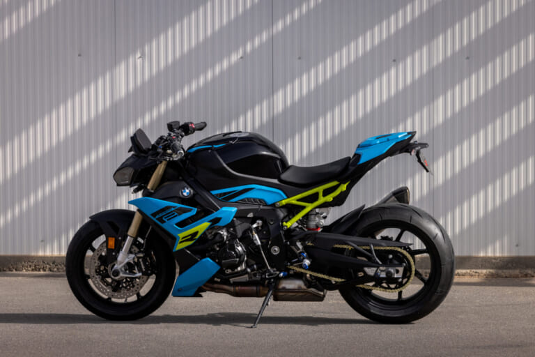 BMW Motorrad S1000R|BMWのハイスペックロードスター! 2025新型S1000R/M1000Rがミラノショーで発表