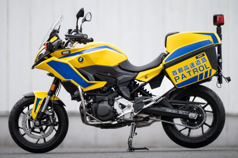 BMW F900XR 首都高速パトロールバイク|CB400スーパーフォアに代わり、首都高パトロールに黄色のBMW! 「F900XR」を12月上旬より黄バイとして運用