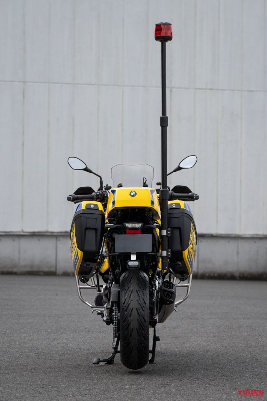 |CB400スーパーフォアに代わり、首都高パトロールに黄色のBMW! 「F900XR」を12月上旬より黄バイとして運用
