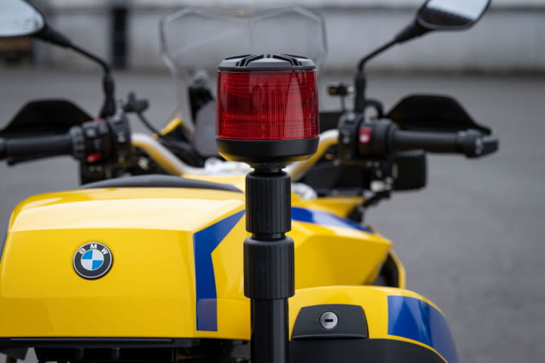 BMW F900XR 首都高速パトロールバイク|CB400スーパーフォアに代わり、首都高パトロールに黄色のBMW! 「F900XR」を12月上旬より黄バイとして運用