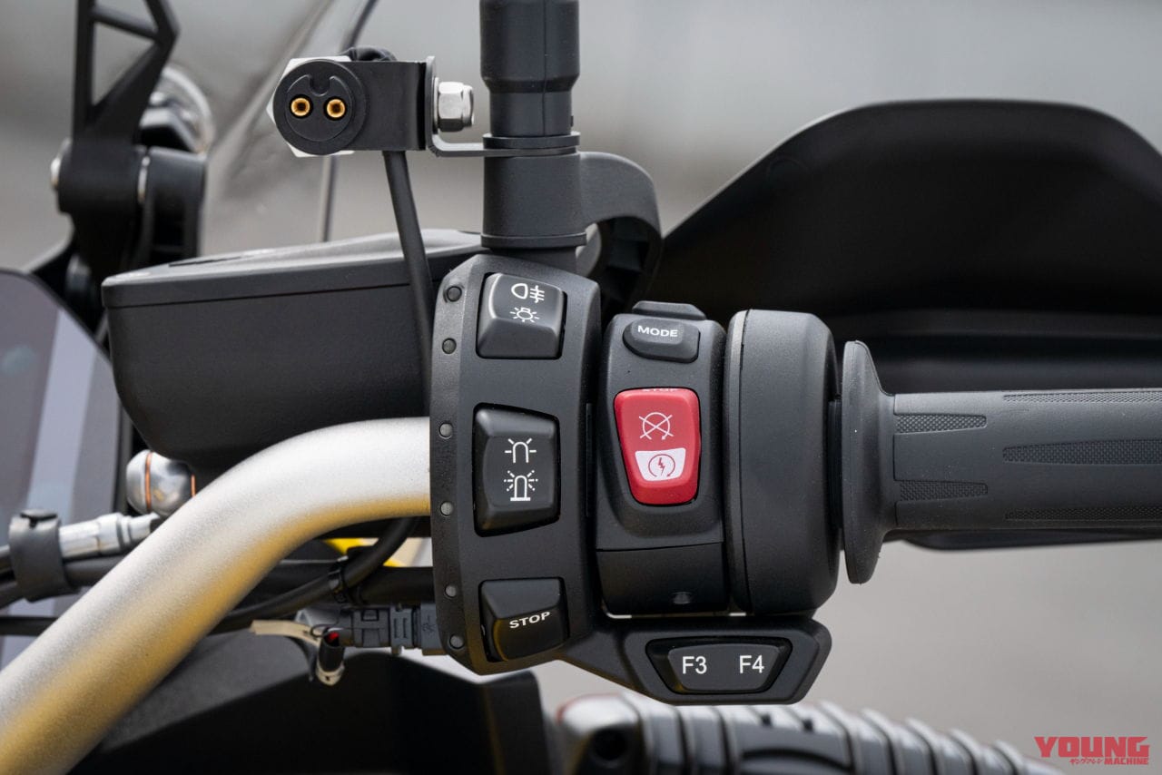 |CB400スーパーフォアに代わり、首都高パトロールに黄色のBMW! 「F900XR」を12月上旬より黄バイとして運用