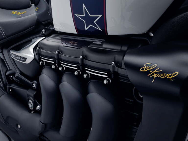 ROCKET 3 GT EVEL KNIEVEL|【世界限定500台】トライアンフ「ロケット3 EVEL KNIEVEL」RとGTの2種類で登場!