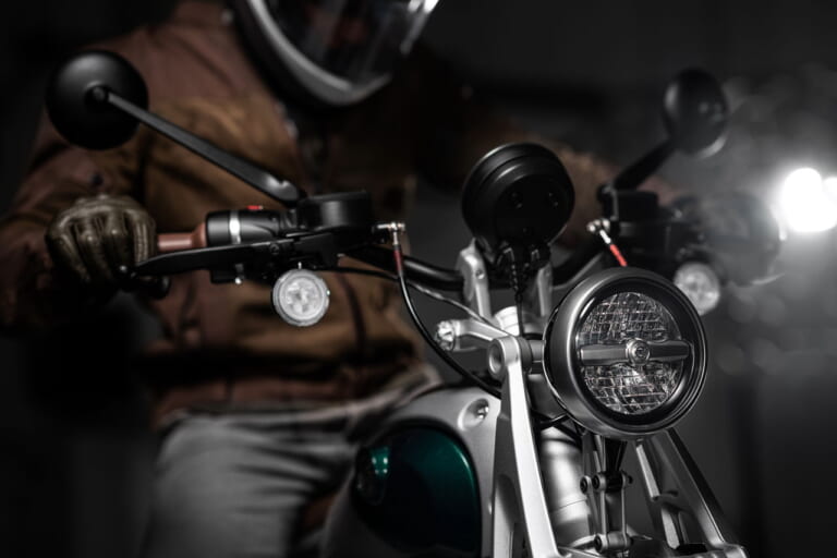 ロイヤルエンフィールド|フライングフリー|空飛ぶノミ?! ロイヤルエンフィールドが新しい電動バイクブランド「FLYING FLEA」をローンチ