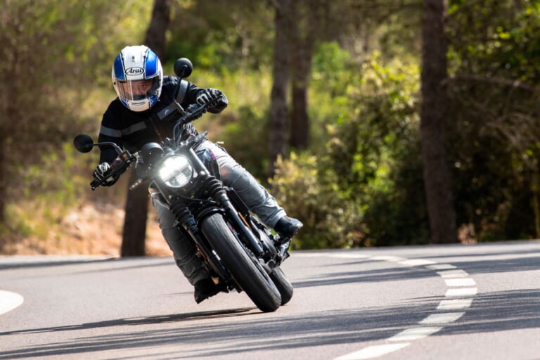 ロイヤルエンフィールド|ゲリラ450|試乗インプレッション|ヒマラヤと血を分けたタフなロードスター ロイヤルエンフィールド「ゲリラ450」試乗インプレッション