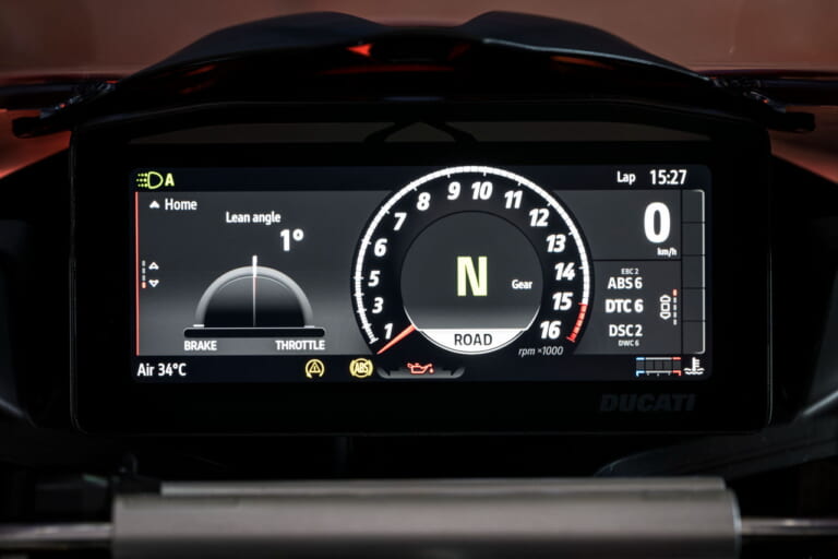 ドゥカティ|パニガーレV4S|まるでMotoGPマシン?! 制御、シャシー、デザインを一新! ドゥカティ「パニガーレV4S」試乗インプレッション