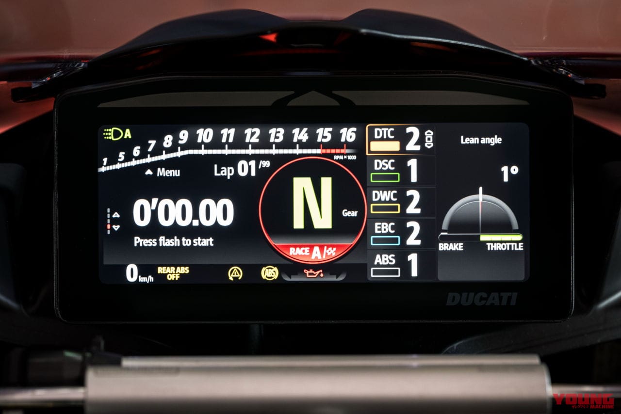 |まるでMotoGPマシン?! 制御、シャシー、デザインを一新! ドゥカティ「パニガーレV4S」試乗インプレッション