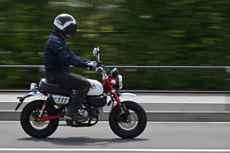 ホンダ|モンキー125|「遊びたくなる」「テキトーに流して走るのが楽しい!」ホンダ モンキー125試乗インプレッション