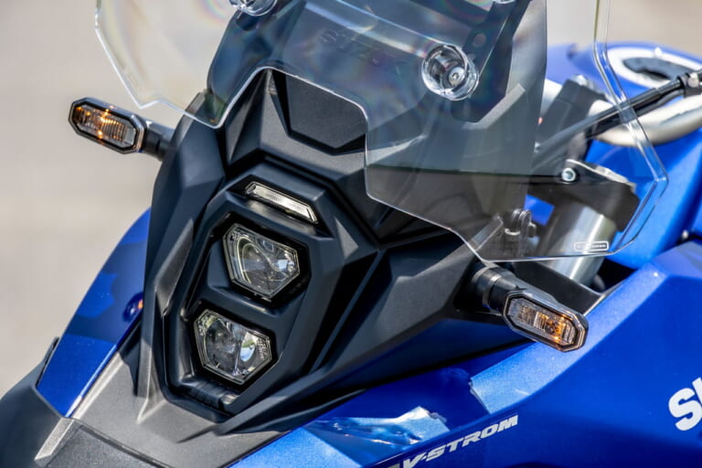 スズキ|Vストローム800|「名車の予感!」「やっぱ前輪19インチ」スズキ V-STROM 800 試乗インプレッション