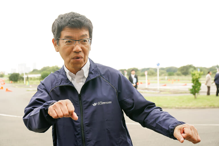 日本二輪車普及安全協会|ベーシックライディングレッスン|「公道がもう怖くない」「基本は大事ね」生まれ変わった初心者メインの安全運転講習会「ベーシックライディングレッスン」レポート