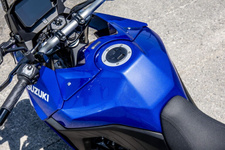 スズキ|Vストローム800|「名車の予感!」「やっぱ前輪19インチ」スズキ V-STROM 800 試乗インプレッション