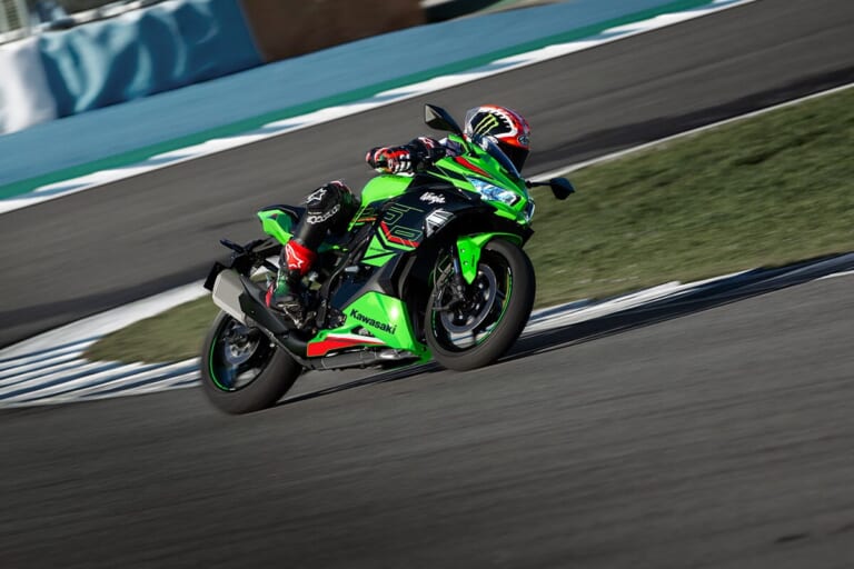 2024 KAWASAKI Ninja ZX-25R SE KRT EDITION