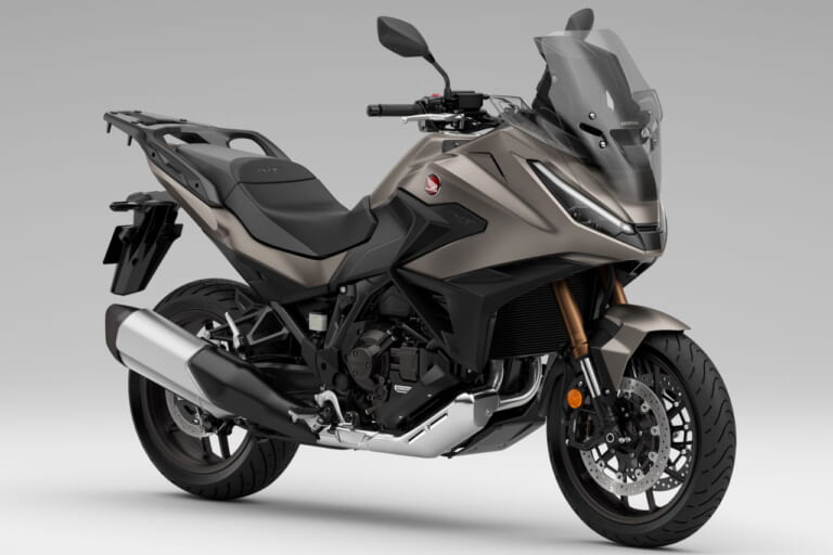 2025 ホンダ NT1100|マットウォームアッシュメタリック|ホンダ NT1100〈いま国内で買える新型バイクカタログ|大型二輪(1001cc以上)〉【2026最新版】