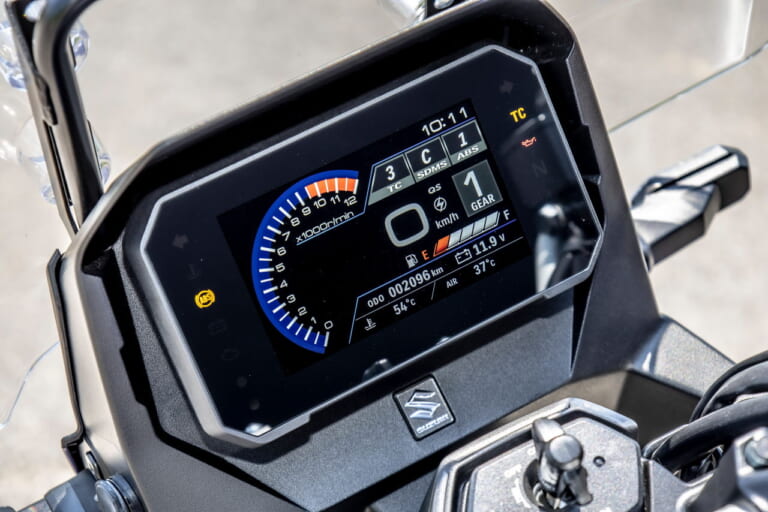 スズキ|Vストローム800|「名車の予感!」「やっぱ前輪19インチ」スズキ V-STROM 800 試乗インプレッション