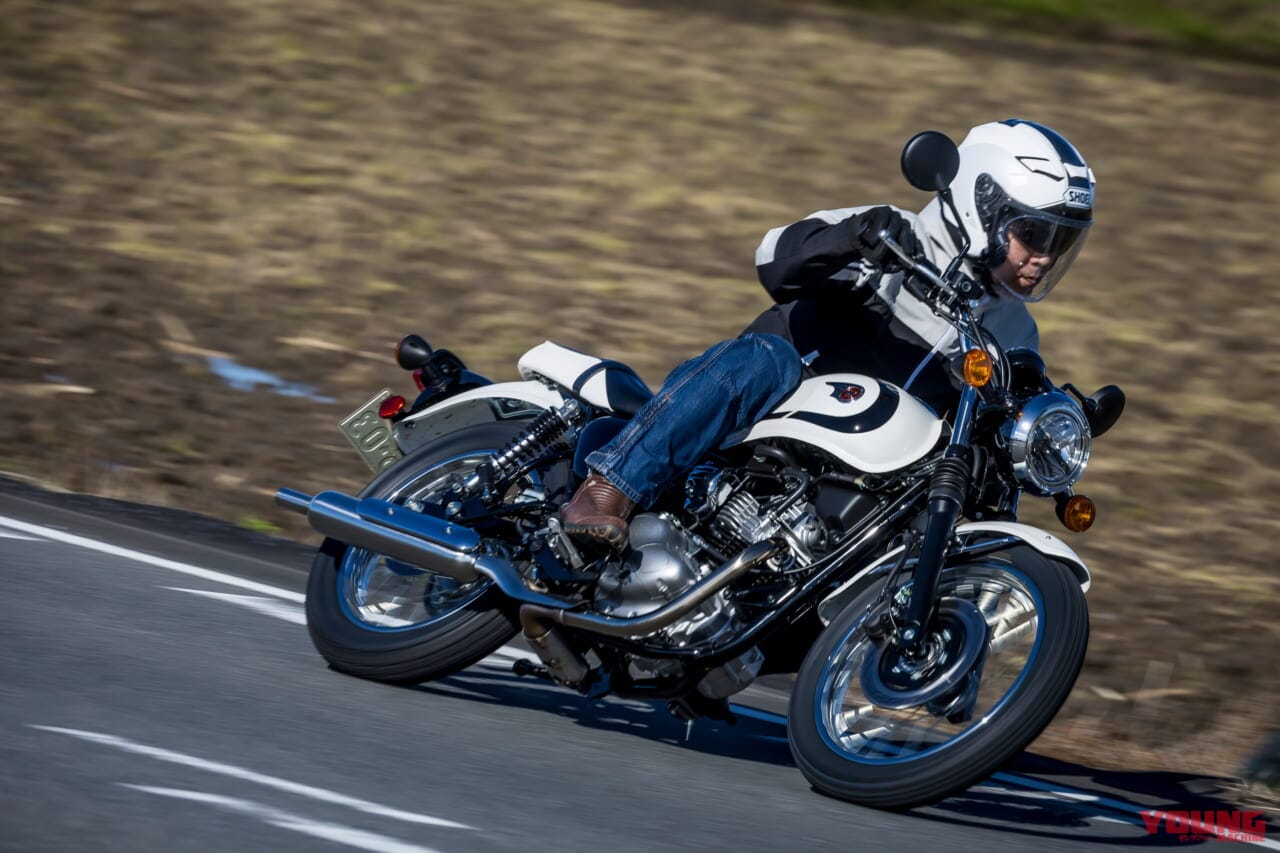 2025 KAWASAKI W230|カワサキW230〈いま国内で買える新型バイクカタログ|軽二輪(250-126cc)〉