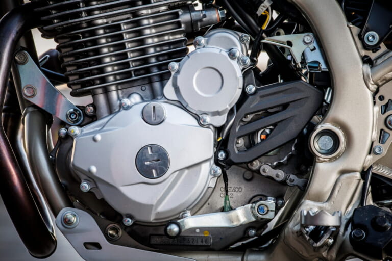 カワサキ|KLX230S|帰ってきた軽二輪レトロ! カワサキ新型「W230」「メグロS1」試乗インプレ