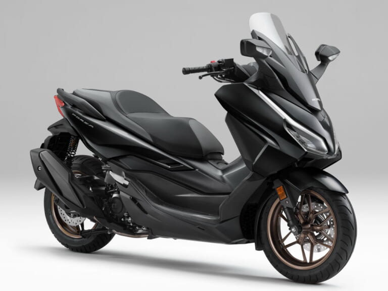 ホンダ|フォルツァ|貴重なフルサイズ軽二輪スクーター! ホンダ発表の「フォルツァ」2025年型はさらに装備が充実