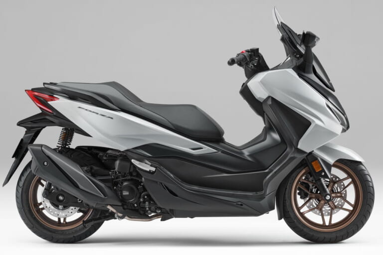 ホンダ|フォルツァ|貴重なフルサイズ軽二輪スクーター! ホンダ発表の「フォルツァ」2025年型はさらに装備が充実