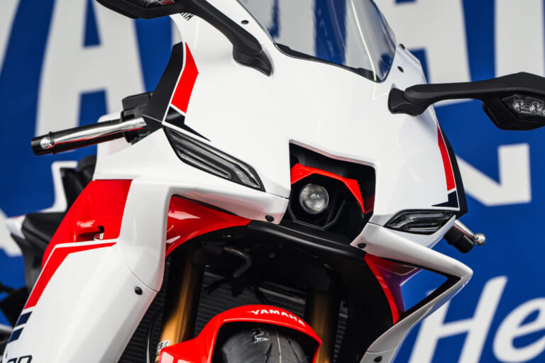ヤマハ|YZF-R9|開発者インタビュー|「ホイールR6用?」「ウイング付きで空力めちゃイイ!」ヤマハYZF-R9 開発者インタビュー【後編:エンジン/足回り/空力ほか】