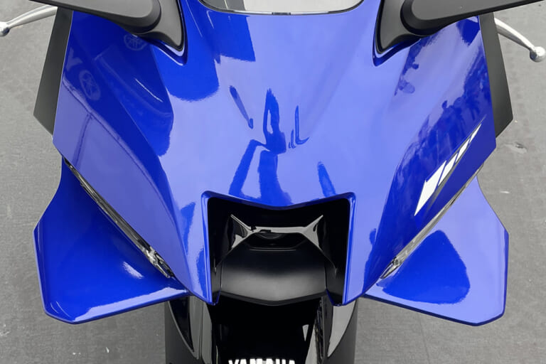 ヤマハ|YZF-R9|開発者インタビュー|「ホイールR6用?」「ウイング付きで空力めちゃイイ!」ヤマハYZF-R9 開発者インタビュー【後編:エンジン/足回り/空力ほか】