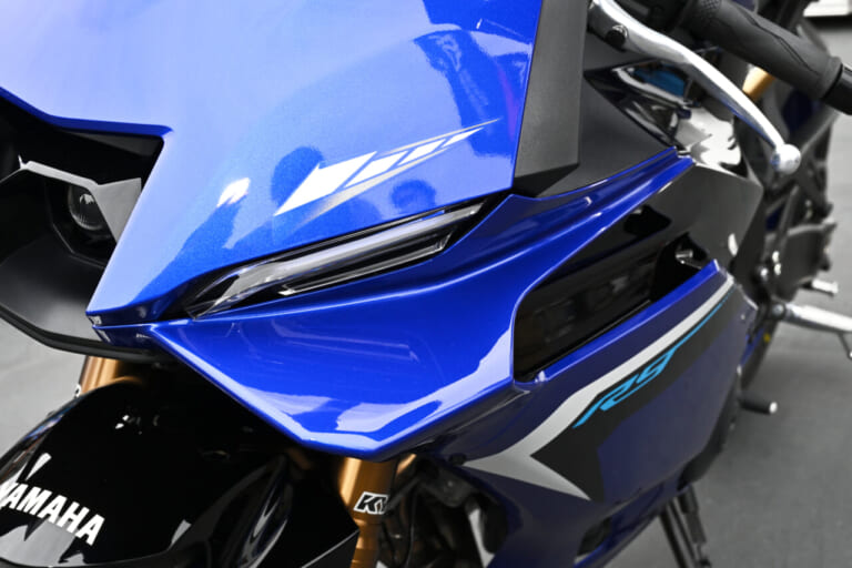 ヤマハ|YZF-R9|開発者インタビュー|「ホイールR6用?」「ウイング付きで空力めちゃイイ!」ヤマハYZF-R9 開発者インタビュー【後編:エンジン/足回り/空力ほか】