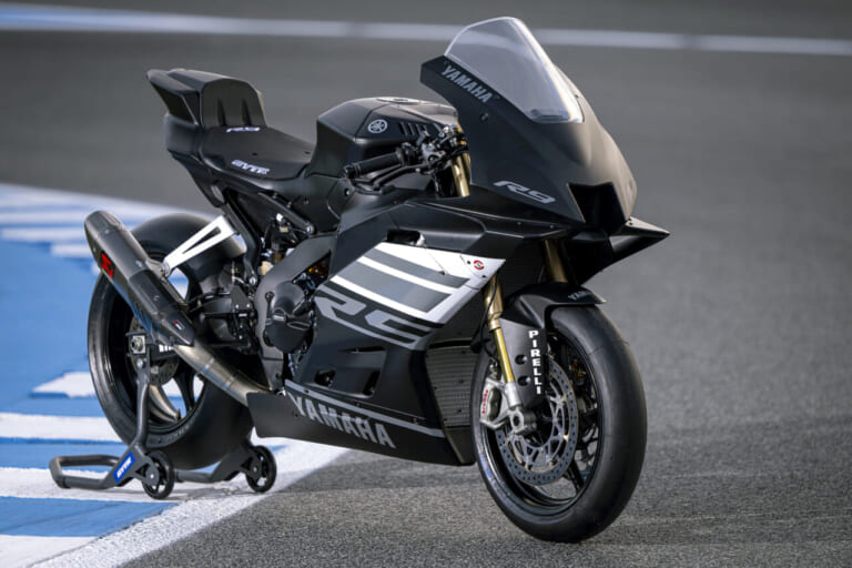 ヤマハ|YZF-R9|開発者インタビュー|「MT-09エンジンでSS?!」「無茶振りにもほどがある!!」ヤマハYZF-R9 開発者インタビュー【前編:企画意図/車体ほか】