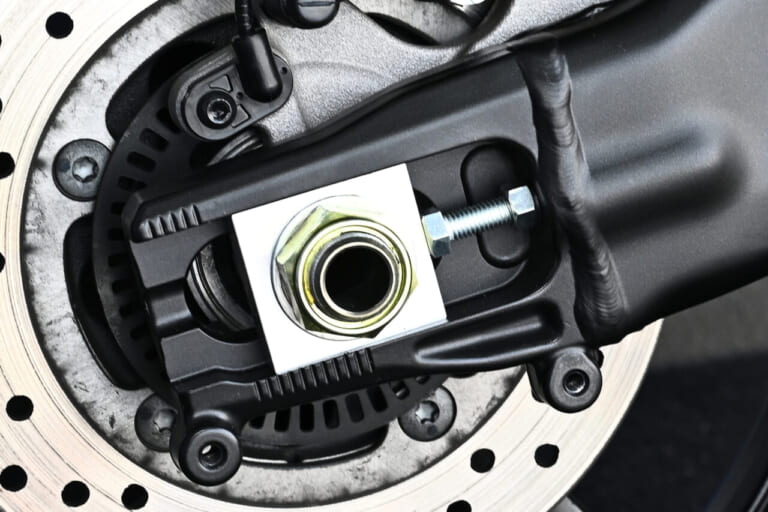 ヤマハ|YZF-R9|開発者インタビュー|「MT-09エンジンでSS?!」「無茶振りにもほどがある!!」ヤマハYZF-R9 開発者インタビュー【前編:企画意図/車体ほか】