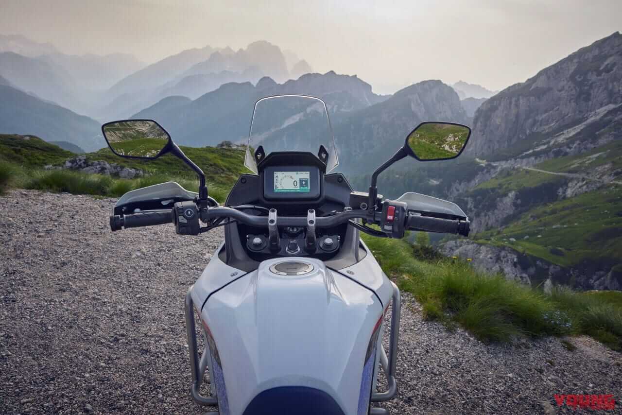 |ホンダ新型「XL750トランザルプ」登場! 2眼LEDヘッドライトやスマホ連携TFTメーター採用【海外】
