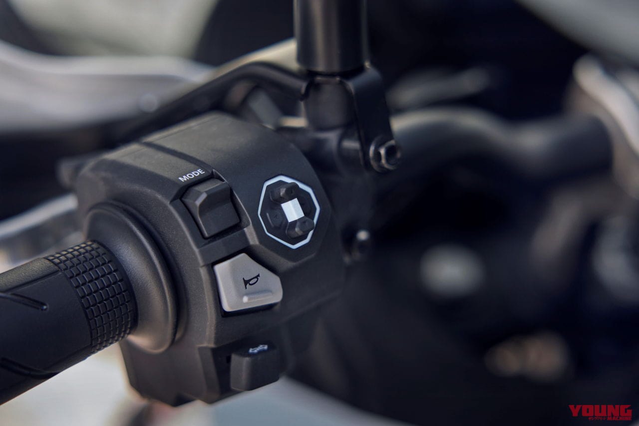 |ホンダ新型「XL750トランザルプ」登場! 2眼LEDヘッドライトやスマホ連携TFTメーター採用【海外】