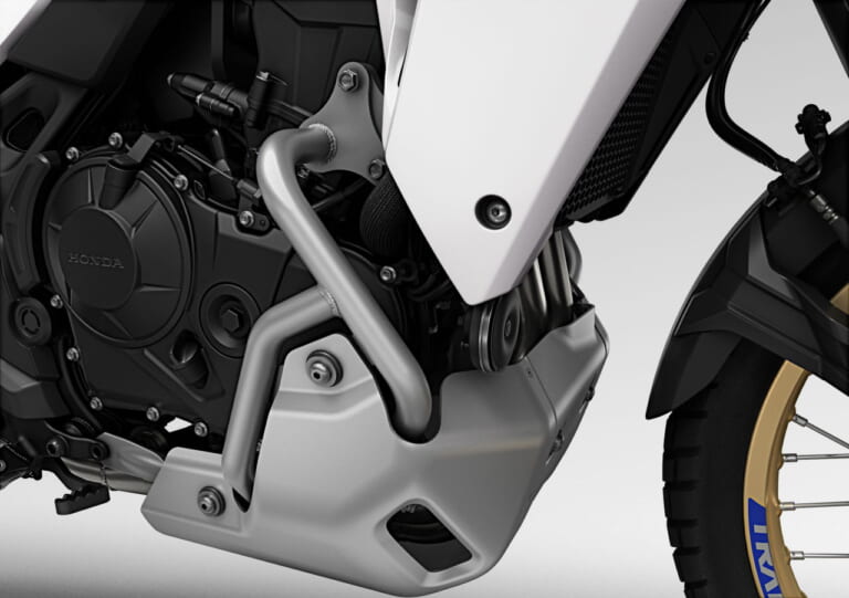 ホンダ|XL750トランザルプ|欧州仕様|2025年モデル|ホンダ新型「XL750トランザルプ」登場! 2眼LEDヘッドライトやスマホ連携TFTメーター採用【海外】