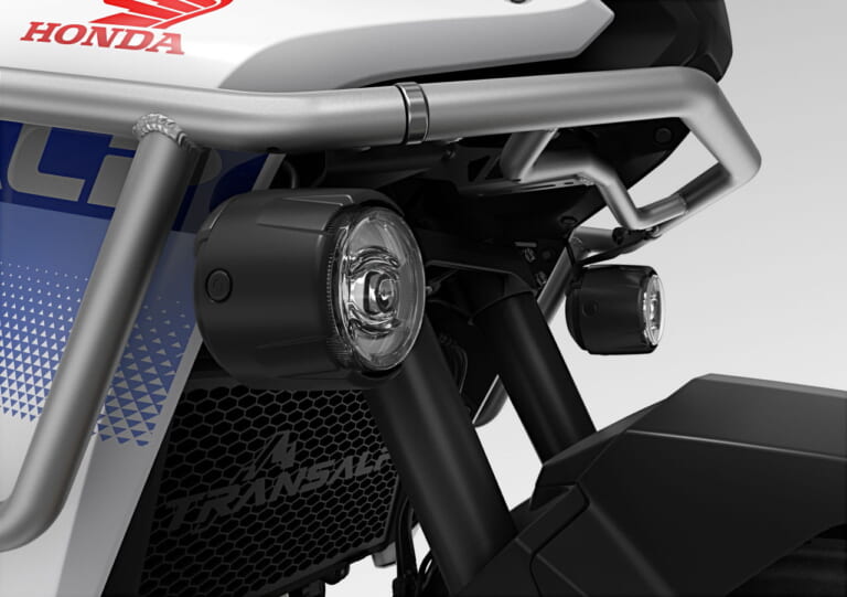 ホンダ|XL750トランザルプ|欧州仕様|2025年モデル|ホンダ新型「XL750トランザルプ」登場! 2眼LEDヘッドライトやスマホ連携TFTメーター採用【海外】