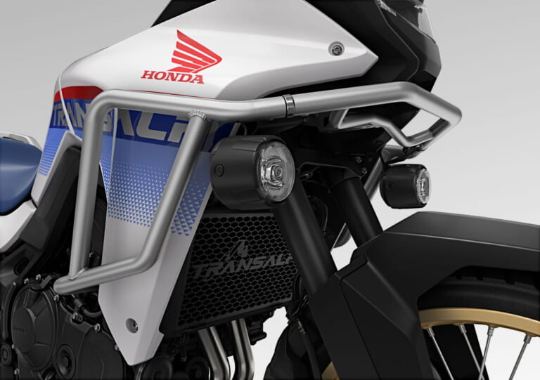 ホンダ|XL750トランザルプ|欧州仕様|2025年モデル|ホンダ新型「XL750トランザルプ」登場! 2眼LEDヘッドライトやスマホ連携TFTメーター採用【海外】