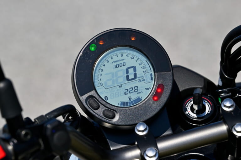 カワサキ|エリミネーター プラザエディション|2024年モデル|GB350よりも、Z900RSよりも売れているのはなぜ? カワサキ「エリミネーター プラザエディション」試乗インプレッション