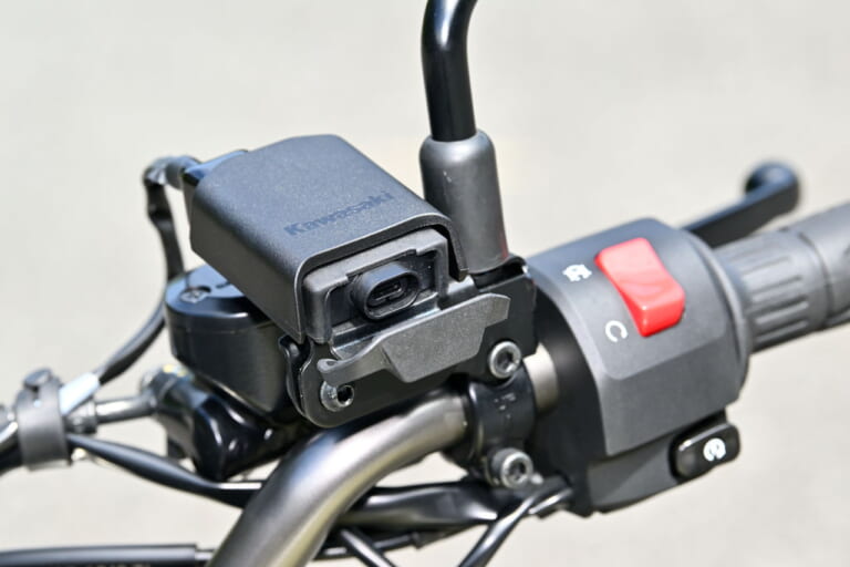 カワサキ|エリミネーター プラザエディション|2024年モデル|GB350よりも、Z900RSよりも売れているのはなぜ? カワサキ「エリミネーター プラザエディション」試乗インプレッション