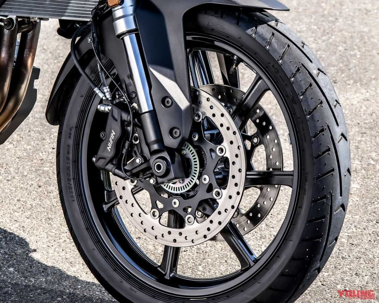 |「名車の予感!」「やっぱ前輪19インチ」スズキ V-STROM 800 試乗インプレッション