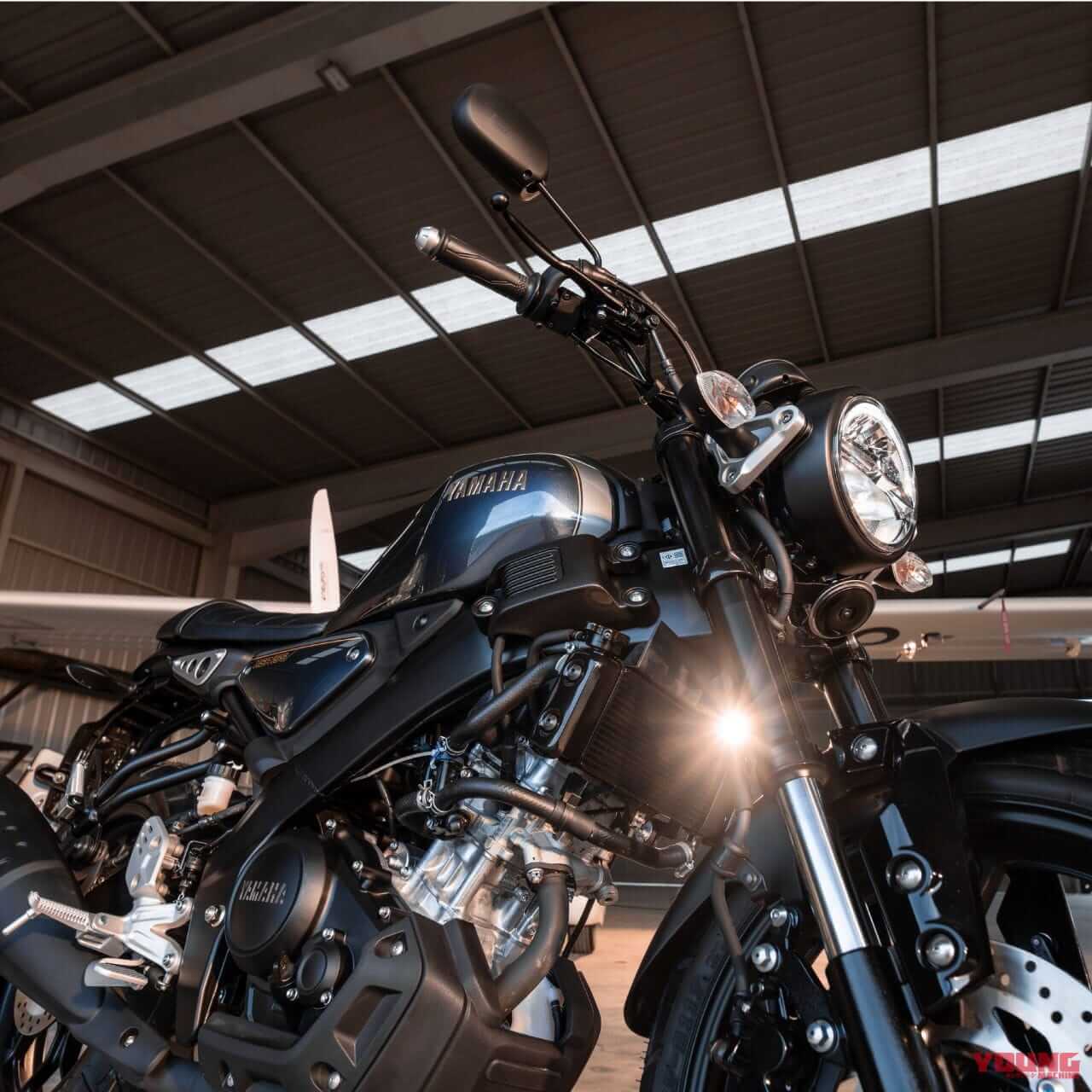 ヤマハ｜XSR155｜タイ仕様｜2024年モデル｜「この色ほしい…」 ヤマハXSR155 ダークネイビーブルー登場、可変バルブ機構VVAを搭載した軽二輪ヘリテイジスポーツ【海外】
