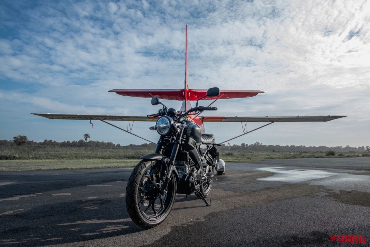 ヤマハ｜XSR155｜タイ仕様｜2024年モデル｜「この色ほしい…」 ヤマハXSR155 ダークネイビーブルー登場、可変バルブ機構VVAを搭載した軽二輪ヘリテイジスポーツ【海外】